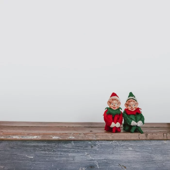 Elves with pointy shoes
